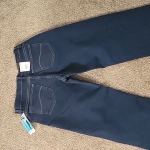 Women's Lee Straight Legged,relaxed fit Jeans